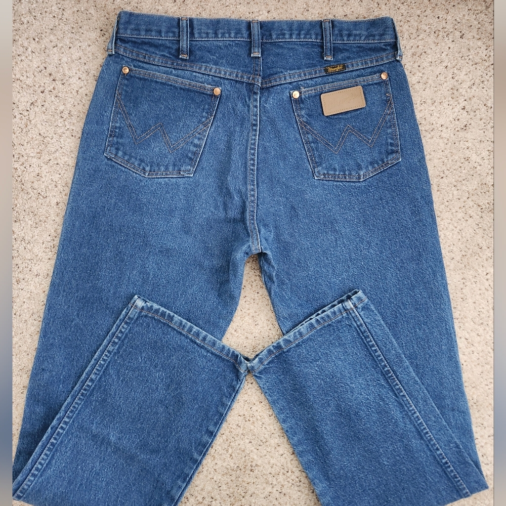 Wrangler Straight Leg Jeans